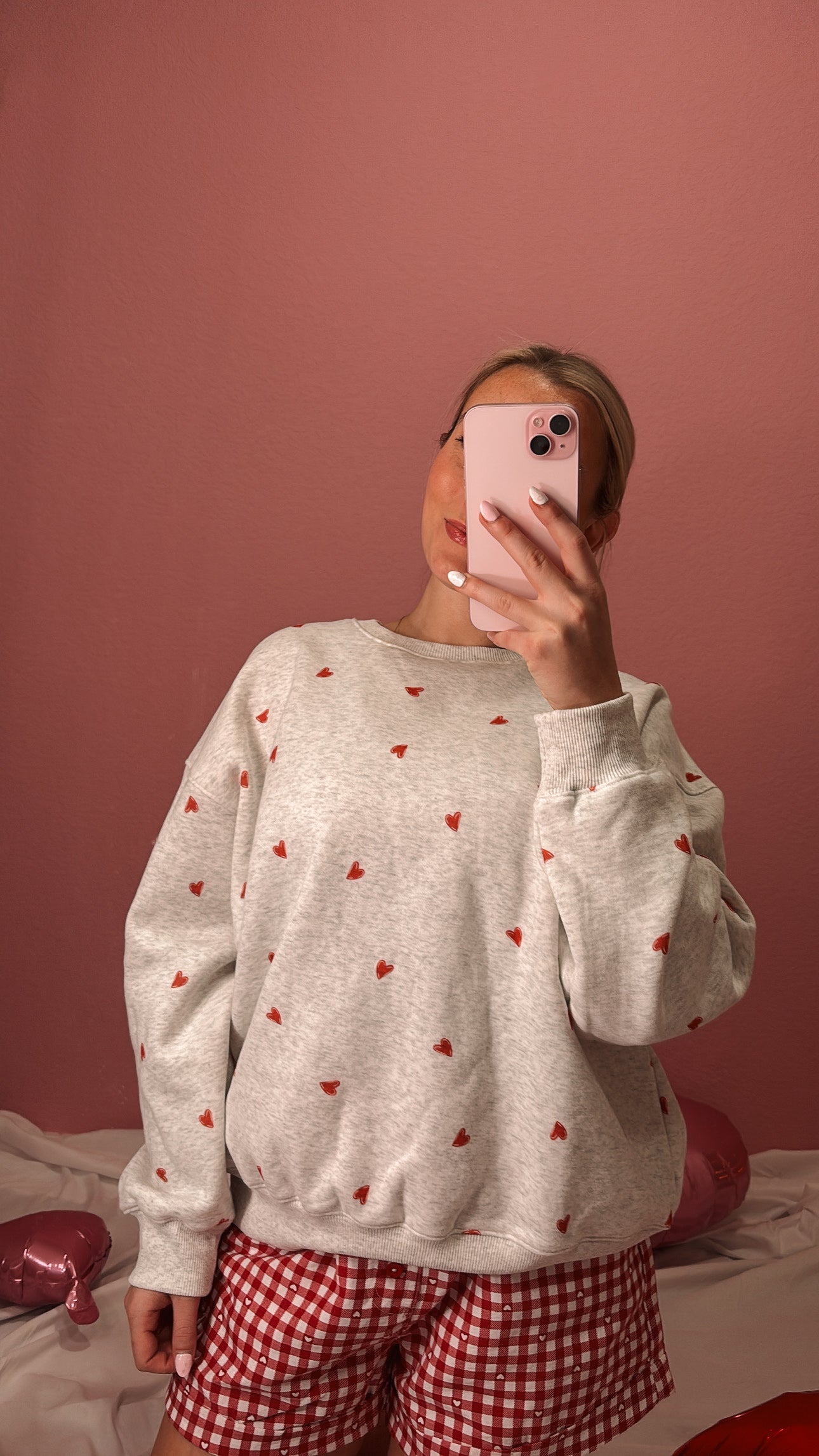 xoxo crewneck