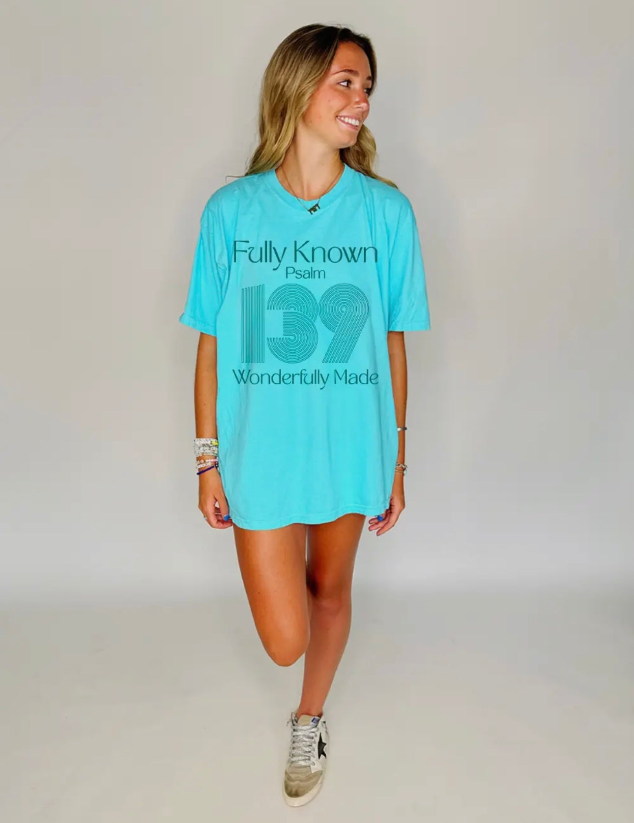 Fully known tee