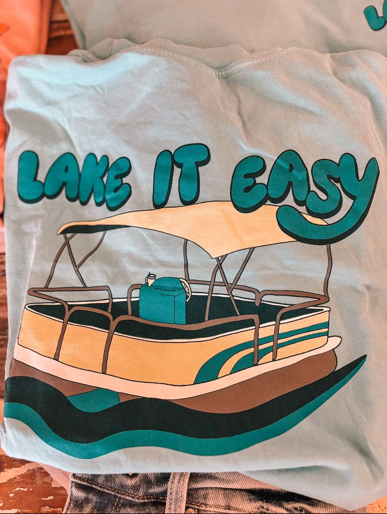 Lake it easy tee